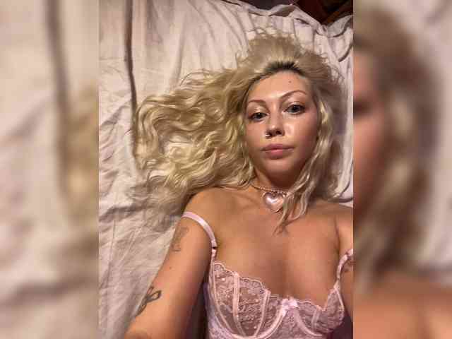 Dasha-Slay Sex Cam Show