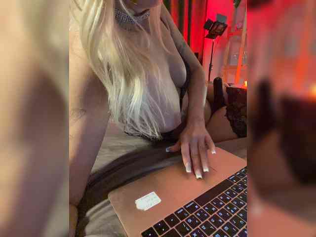 Dasha-Slay webcam