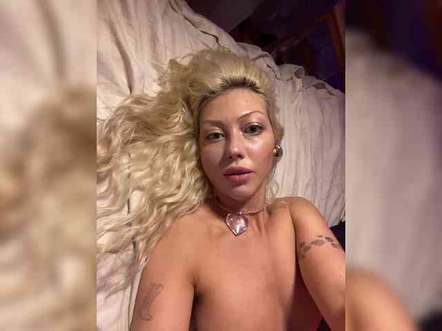 Dasha-Slay Sex Cam Show
