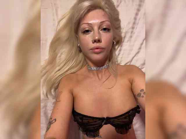 Dasha-Slay webcam