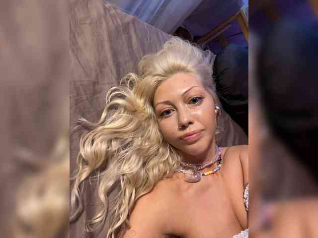 Dasha-Slay webcam