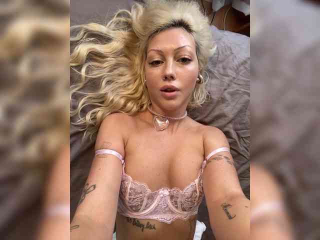 Dasha-Slay webcam