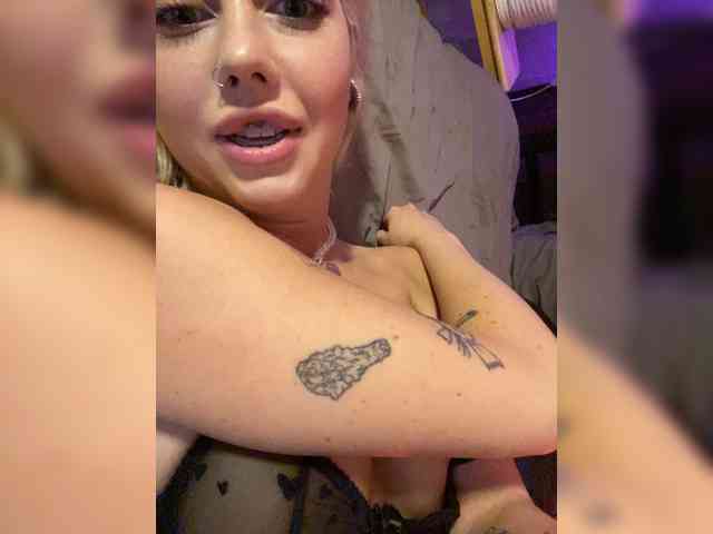 Dasha-Slay Sex Cam Show