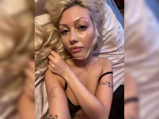 Dasha-Slay Sex Cam Show