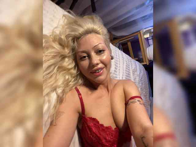 Dasha-Slay webcam