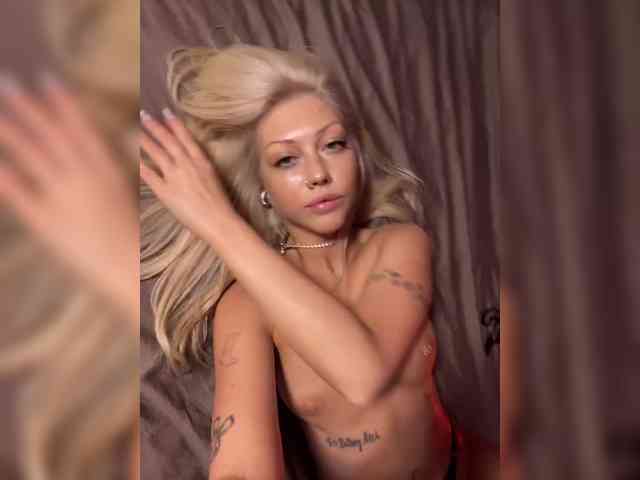 Dasha-Slay webcam