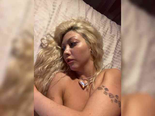 Dasha-Slay Sex Cam Show