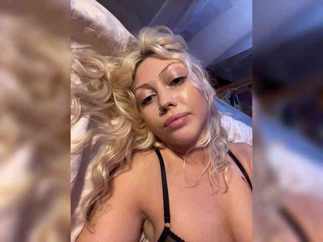 Dasha-Slay Sex Cam Show