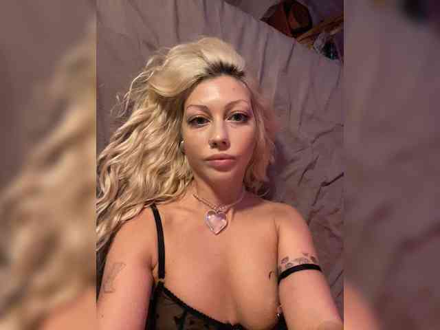 Dasha-Slay Sex Cam Show
