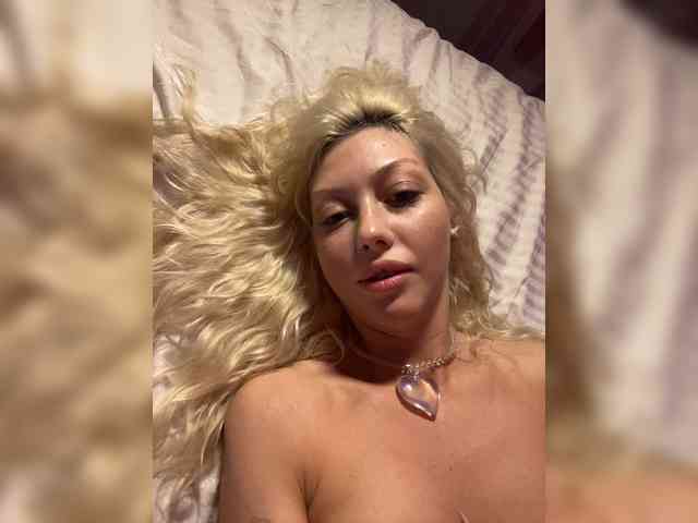 Dasha-Slay Sex Cam Show