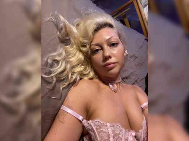 Dasha-Slay webcam