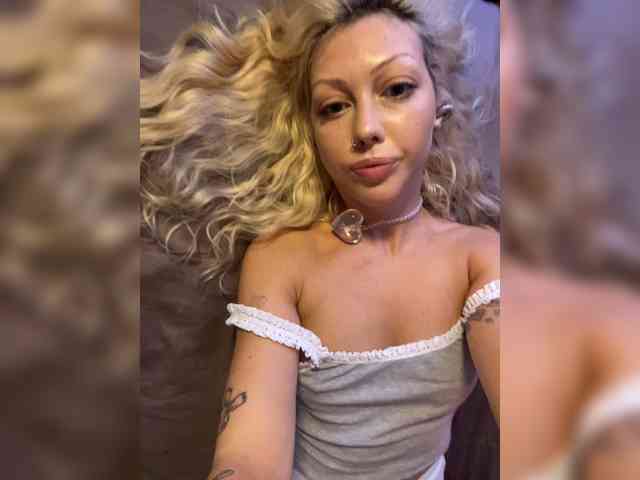 Dasha-Slay Sex Cam Show