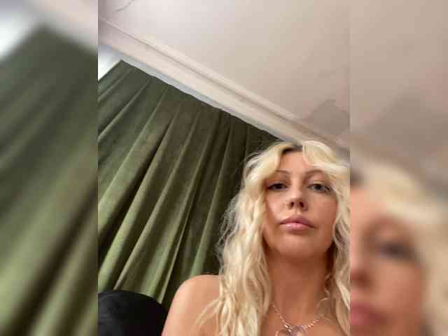 Dasha-Slay Sex Cam Show