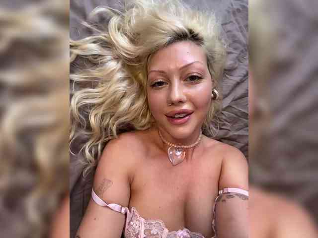 Dasha-Slay webcam