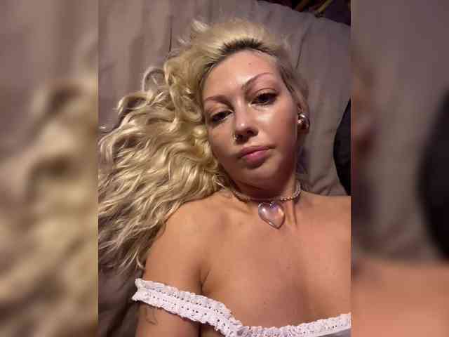 Dasha-Slay Sex Cam Show
