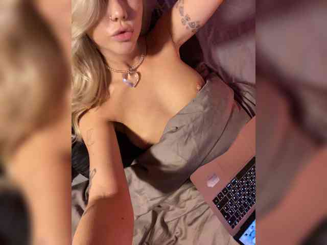 Dasha-Slay webcam