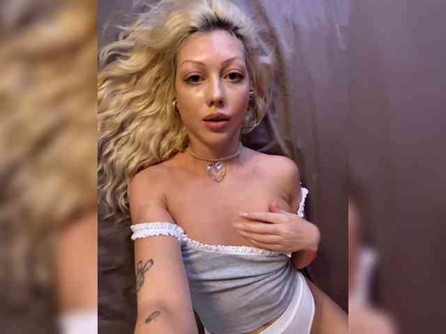 Dasha-Slay Sex Cam Show