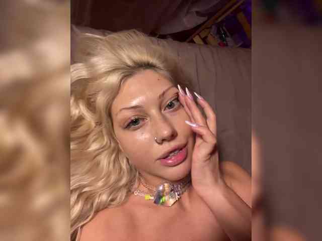 Dasha-Slay webcam