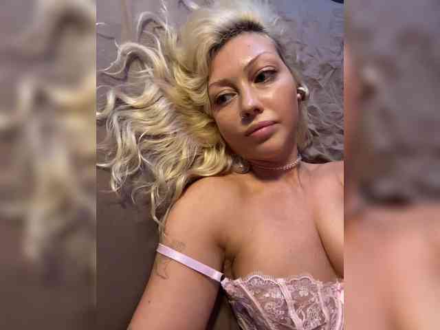 Dasha-Slay webcam