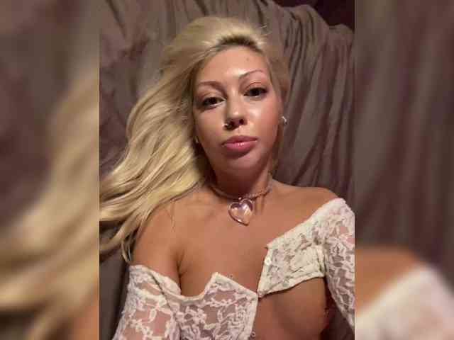 Dasha-Slay webcam