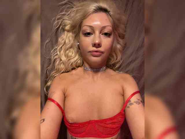Dasha-Slay webcam
