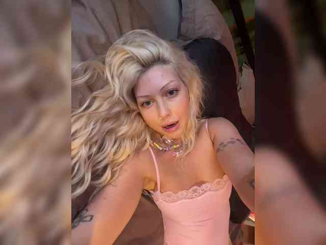 Dasha-Slay webcam