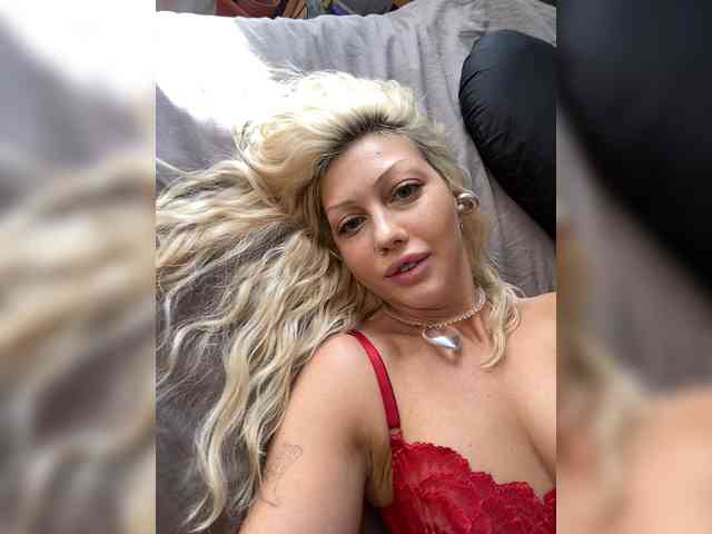 Dasha-Slay webcam