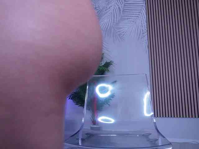 RaveBunny webcam