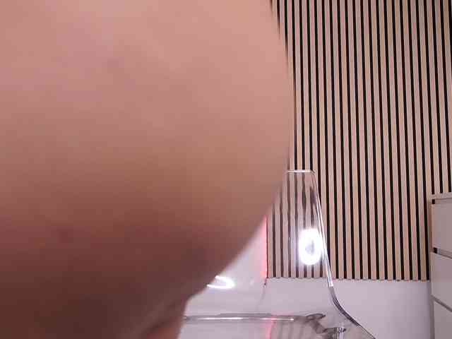 RaveBunny webcam