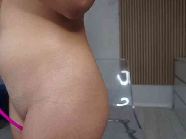 RaveBunny webcam