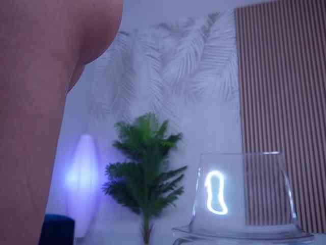 RaveBunny webcam