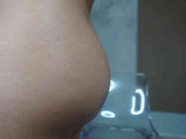 RaveBunny webcam
