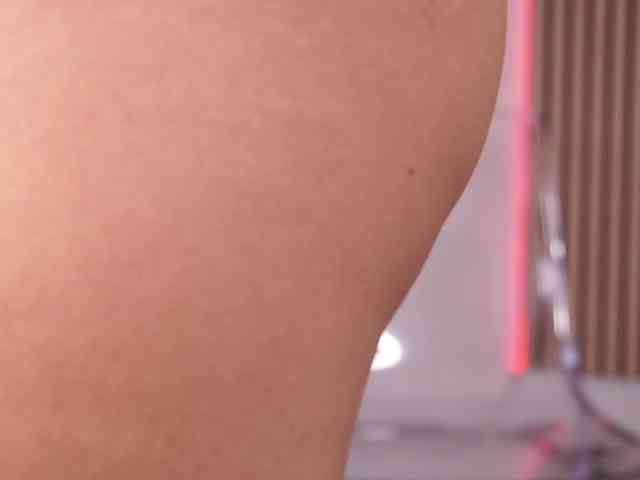 RaveBunny webcam