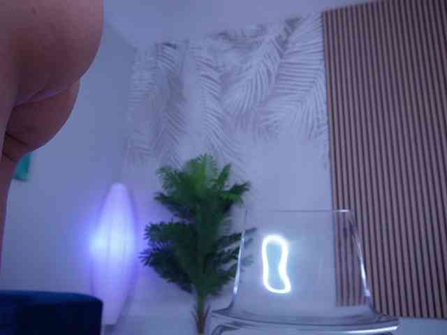 RaveBunny webcam