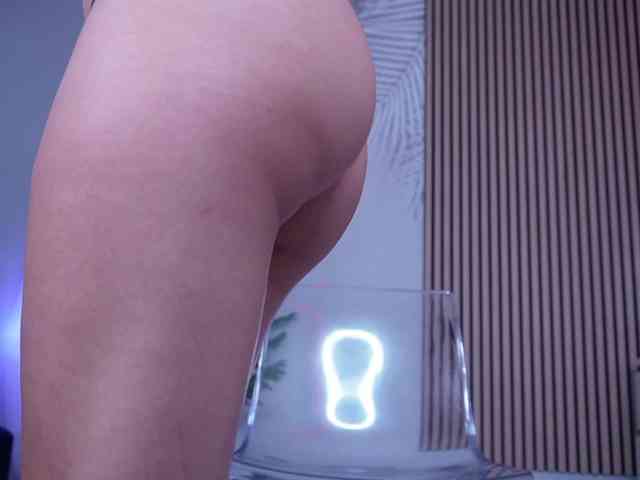 RaveBunny webcam