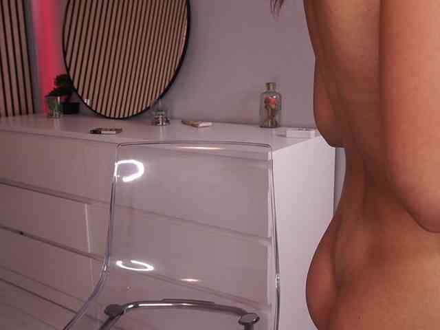RaveBunny webcam