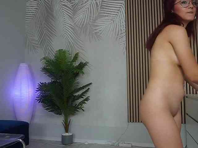 RaveBunny webcam
