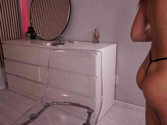 RaveBunny webcam