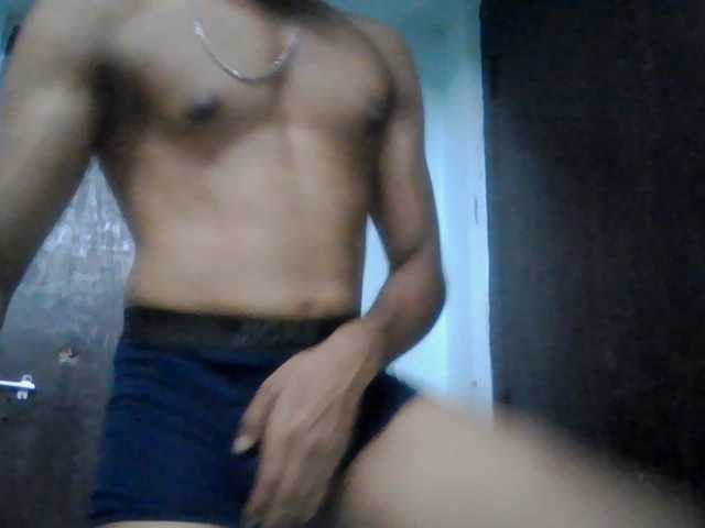 Hottie-guy-hyd3