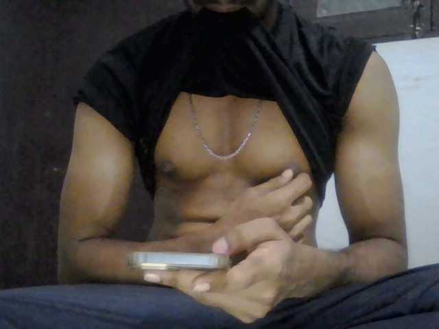 Hottie-guy-hyd3