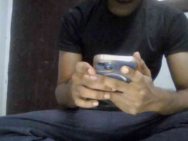 hottie-guy-hyd3
