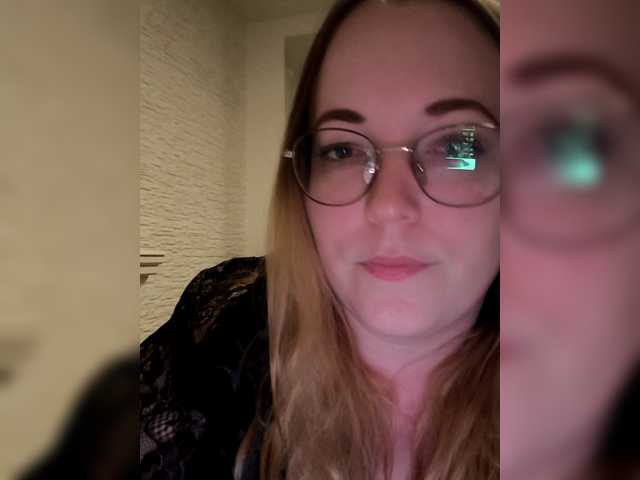 Lubaha28-1 live cam on BongaCams