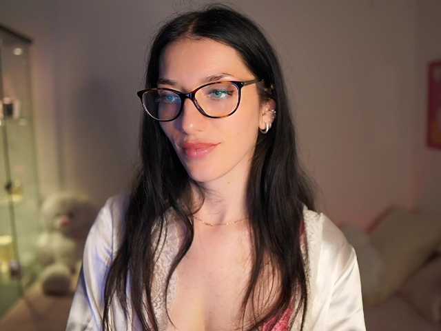 MiaPaloma18 live cam on BongaCams