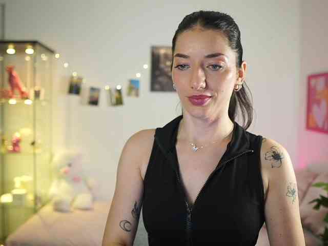 MiaPaloma18 MiaPaloma18