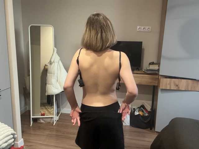 AlbaMihelcic live cam on BongaCams