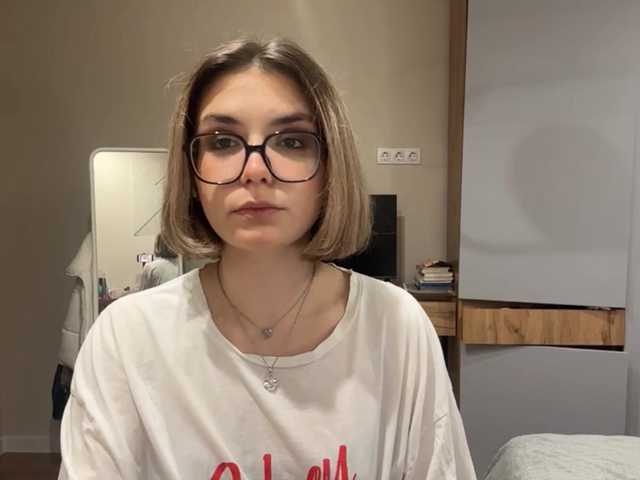 AlbaMihelcic live webcam show