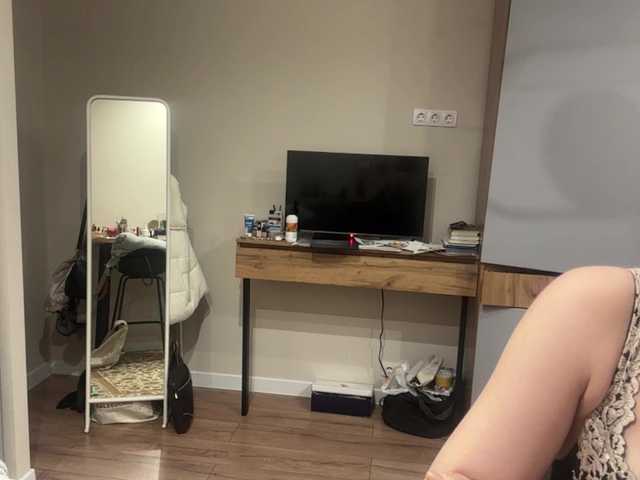AlbaMihelcic live cam on BongaCams