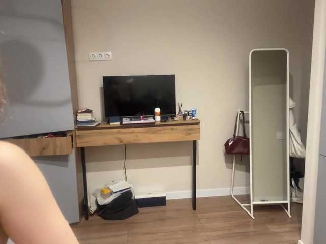 AlbaMihelcic live cam on BongaCams