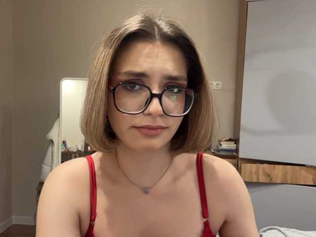 AlbaMihelcic live webcam show