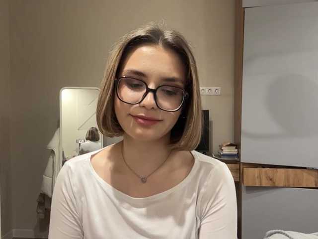 AlbaMihelcic live webcam show